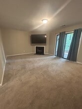 4004 Village Creek Dr in Columbia, SC - Building Photo - Building Photo