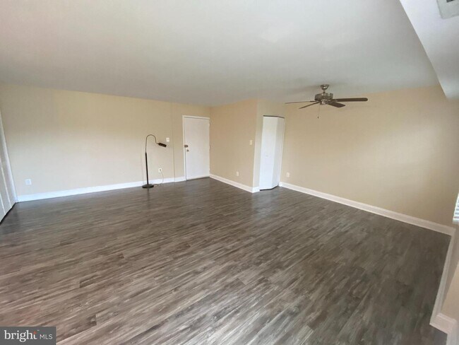 12713 Gordon Blvd-Unit -87 in Woodbridge, VA - Building Photo - Building Photo