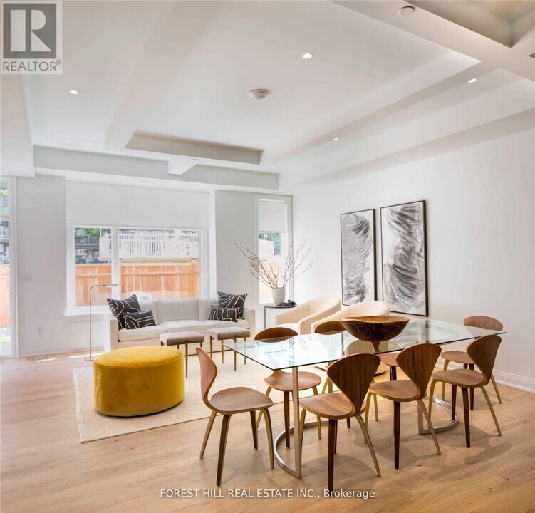 25B Lascelles Blvd in Toronto, ON - Building Photo