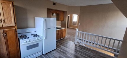 1207 5th Ave, Unit Apt B in St. Joseph, MO - Building Photo - Building Photo