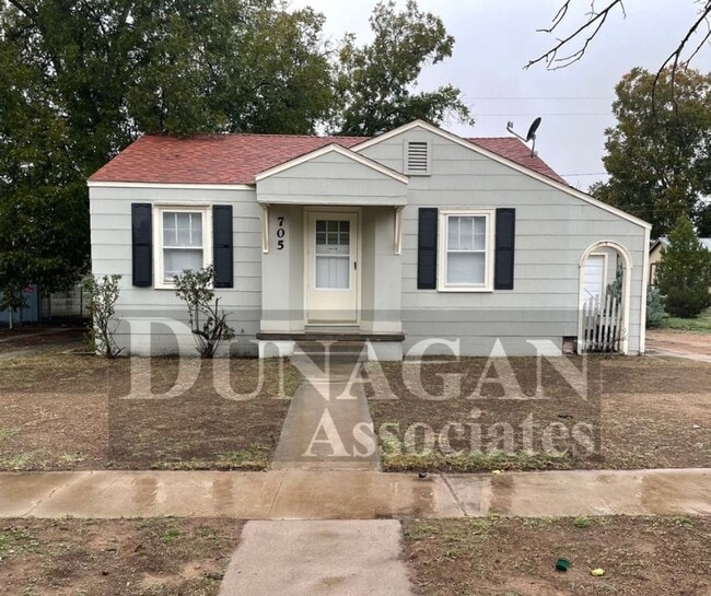 property at 705 N Elm St