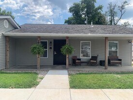 1 Holding Ln, Unit I in Crystal City, MO - Building Photo