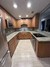 2635 SW 35th Pl in Gainesville, FL - Foto de edificio - Building Photo