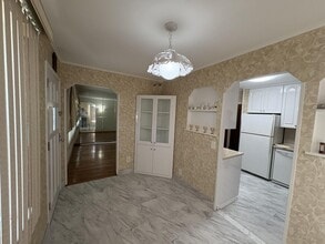81-11 261st St in Queens, NY - Building Photo - Building Photo