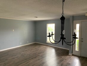 4001 Anderson Rd in Nashville, TN - Building Photo - Building Photo