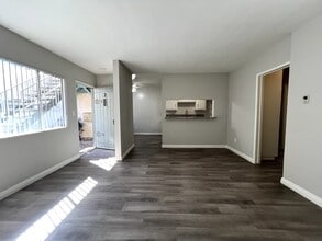 8135 Stewart and Gray Rd in Downey, CA - Building Photo - Building Photo