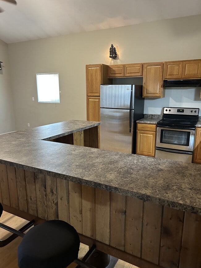 property at 646 Barnett Ave