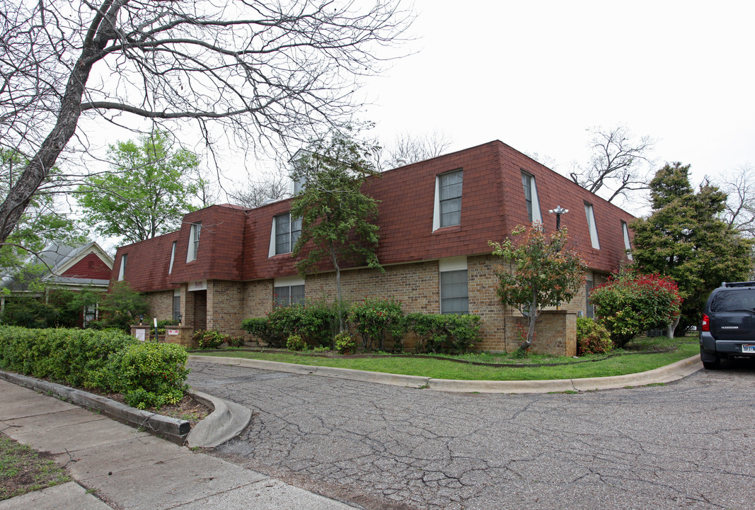 Franklin Manor in Waxahachie, TX - Foto de edificio