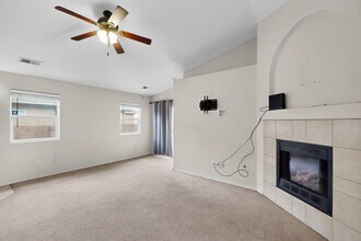 9000 Violet Orchid Trl SW in Albuquerque, NM - Foto de edificio - Building Photo