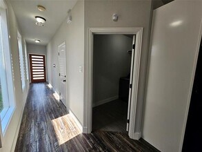 2226 Dyson St in Dallas, TX - Building Photo - Building Photo