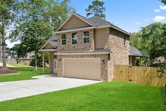110 Broken Wheel Cir in Montgomery, TX - Building Photo - Building Photo