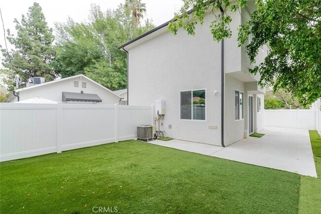 property at 9035 Rathburn Ave