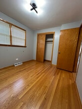 5820 S Rutherford Ave in Chicago, IL - Building Photo - Building Photo