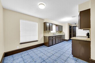 2316 Pin Oak Rd in Edinburg, TX - Building Photo - Building Photo