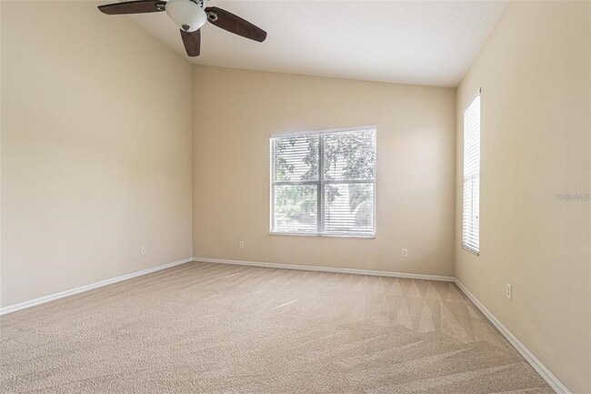 18004 Java Isle Dr in Tampa, FL - Building Photo - Building Photo