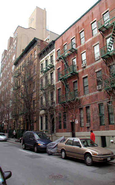 165-167 E 90th St in New York, NY - Building Photo - Building Photo