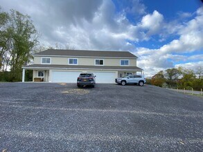 1601 E Shore Dr in Ithaca, NY - Building Photo - Building Photo