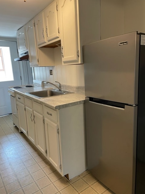 22 Grove Ave, Unit 3 in Glens Falls, NY - Foto de edificio - Building Photo