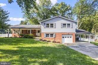 5030 Gadsen Dr in Fairfax, VA - Building Photo - Building Photo