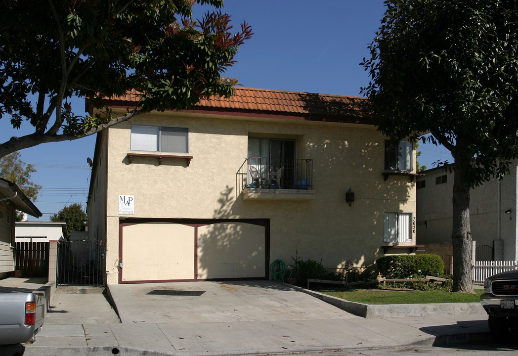 7650 Bright Ave in Whittier, CA - Building Photo