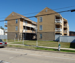 7851 Read Blvd Apartamentos