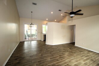 2073 SW Capeador St in Port St. Lucie, FL - Building Photo - Building Photo