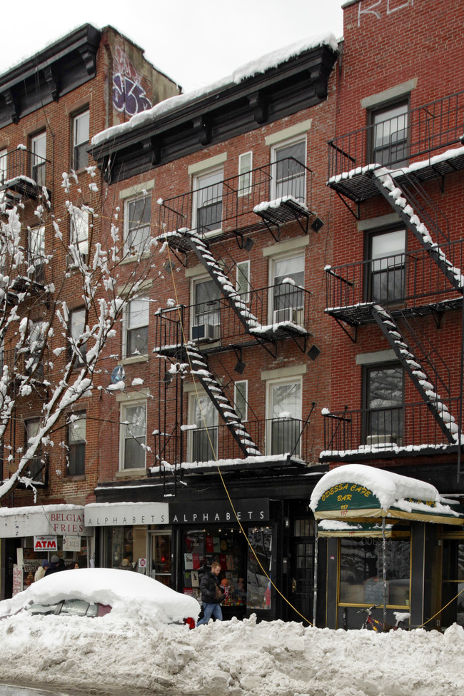 115 Avenue A in New York, NY - Foto de edificio - Building Photo