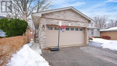 34 Delair Crescent in Markham, ON - Building Photo - Building Photo