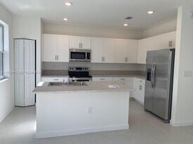 2608 SE 11th St in Homestead, FL - Building Photo