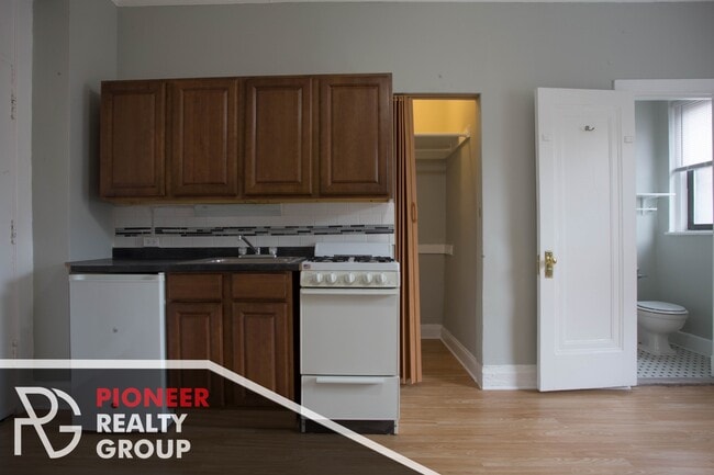 3817 N Fremont St, Unit 3831-316
