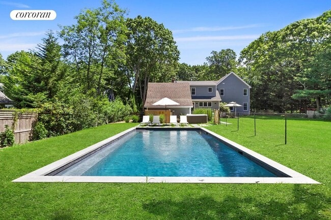 42 Archibald Way in Sag Harbor, NY - Building Photo - Building Photo