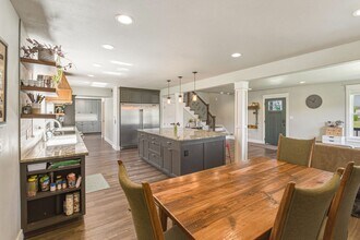 317 Meadow Dr in Leavenworth, WA - Building Photo - Building Photo
