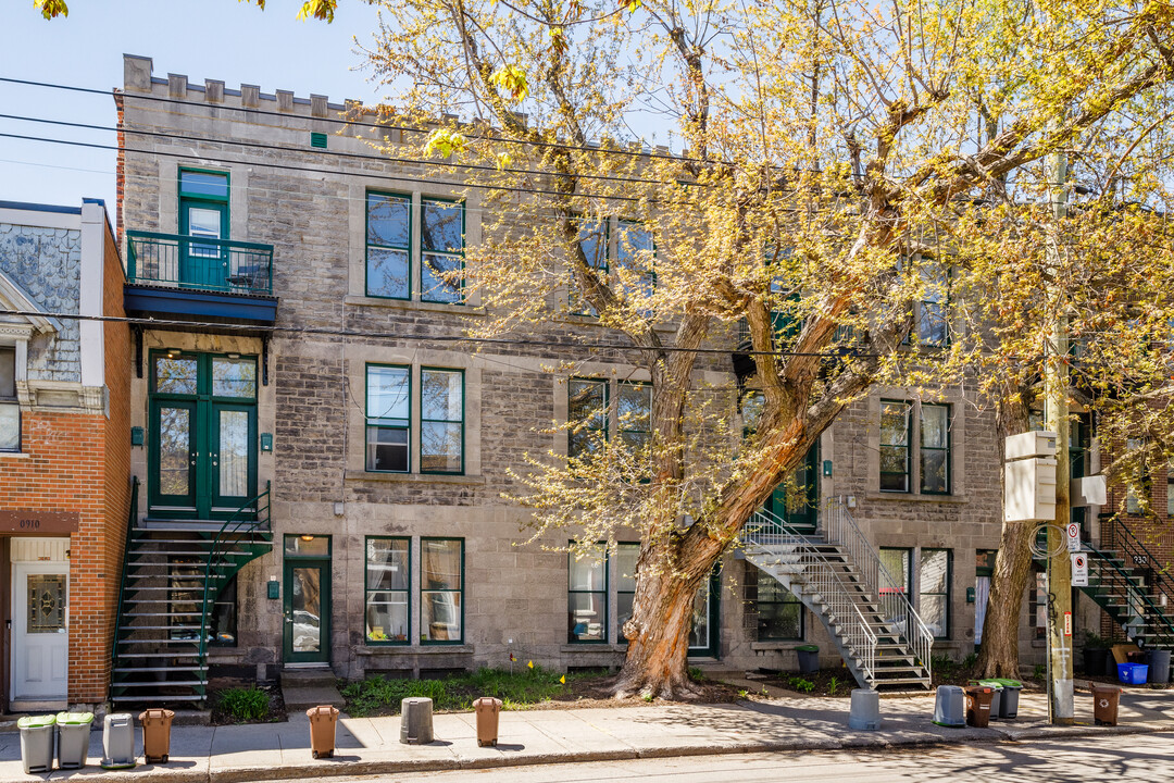 922 Charlevoix St in Montréal, QC - Building Photo