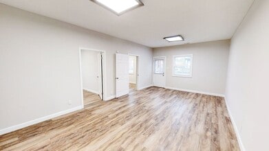 2437 Indianola Ave in Columbus, OH - Building Photo - Building Photo