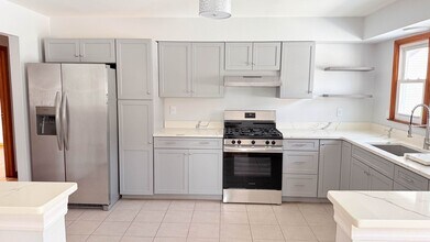 709 Garden St in Elizabeth, NJ - Building Photo - Building Photo