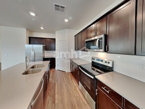 21469 S 231st Way in Queen Creek, AZ - Foto de edificio - Building Photo