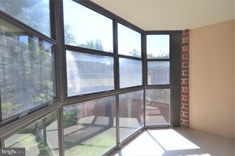 2100 Lee Hwy-Unit -116 in Arlington, VA - Building Photo - Building Photo