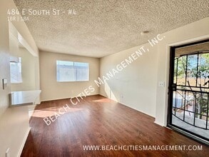 484 E South St in Long Beach, CA - Building Photo - Building Photo