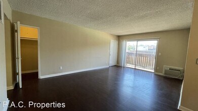 5502 Corteen Pl in Los Angeles, CA - Building Photo - Building Photo