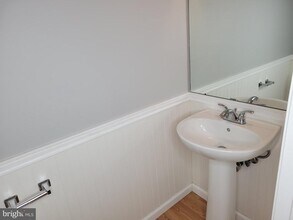 2904 Saxony Dr in Mount Laurel, NJ - Building Photo - Building Photo