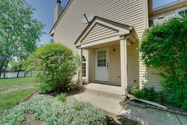 89 King Dr in Streamwood, IL - Building Photo - Building Photo