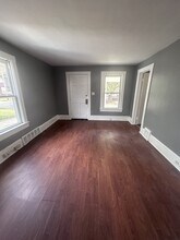 4704 Behrwald Ave in Cleveland, OH - Building Photo - Building Photo