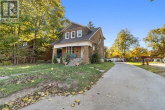 10128 Keele St in Vaughan, ON - Building Photo - Building Photo