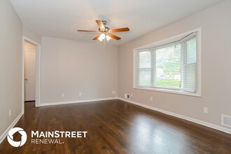 818 E 100 Terrace in Kansas City, MO - Building Photo - Building Photo