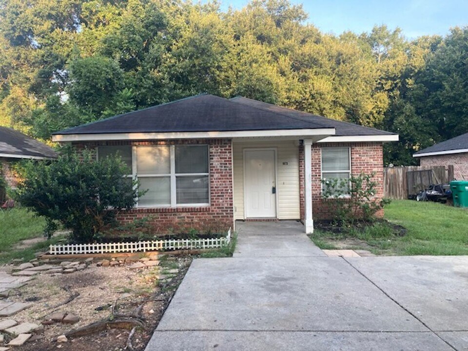 1873 43rd Ave in Gulfport, MS - Building Photo