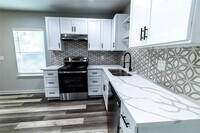 102 Marsden St photo'