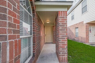 12230 Hawthorne Hill Cir in Humble, TX - Building Photo - Building Photo