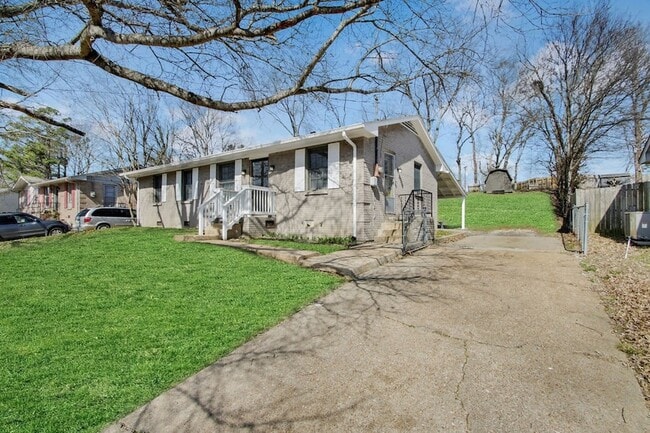 238 Townes Dr in Nashville, TN - Foto de edificio - Building Photo