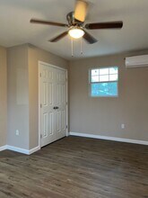 106 N 17th St in Donna, TX - Foto de edificio - Building Photo