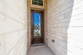 2008 Harrow Oak Ln in Houston, TX - Building Photo - Building Photo